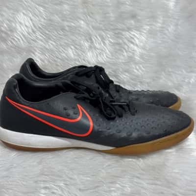  Mens  Size 7.5 Black  / Orange sneakers 